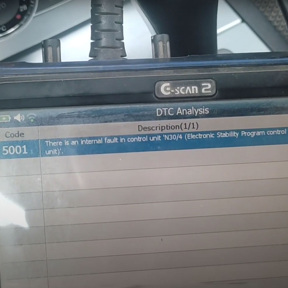 What Does Mercedes 5001 Code Mean And How To Fix?
