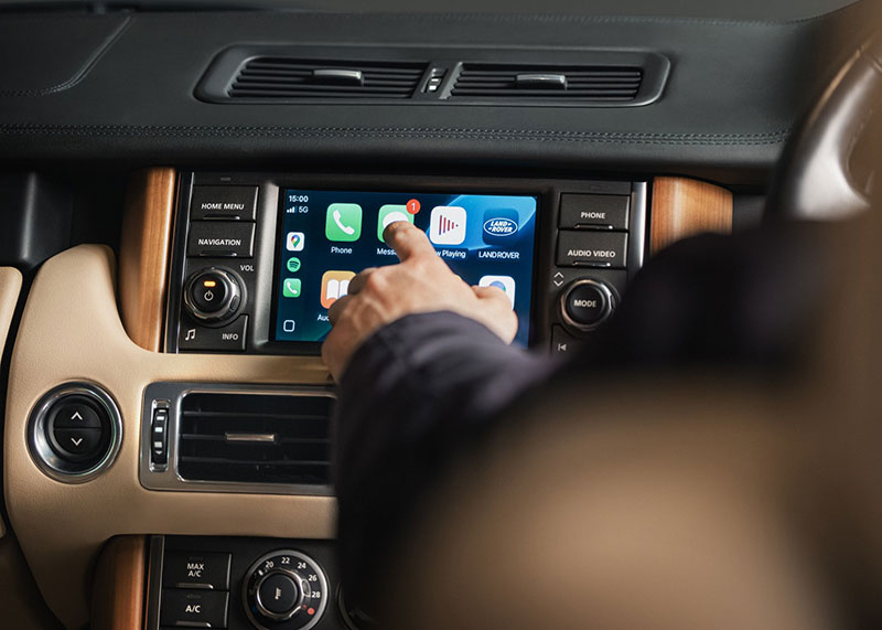 JLR Hidden Features Service - Apple CarPlay Activation