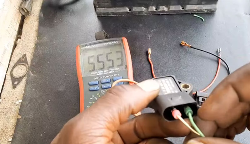 Test the error p0236 audi with multimeter